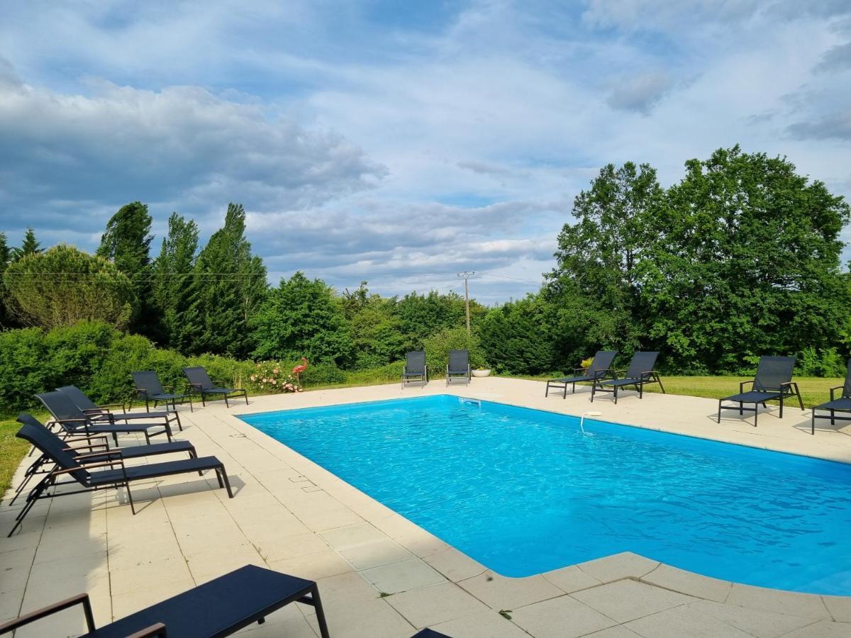 Hotel Au Perigord Noir Hautefort Zewnętrze zdjęcie